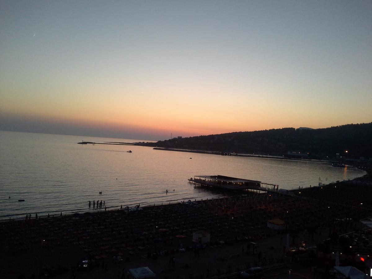 Nada Seaview